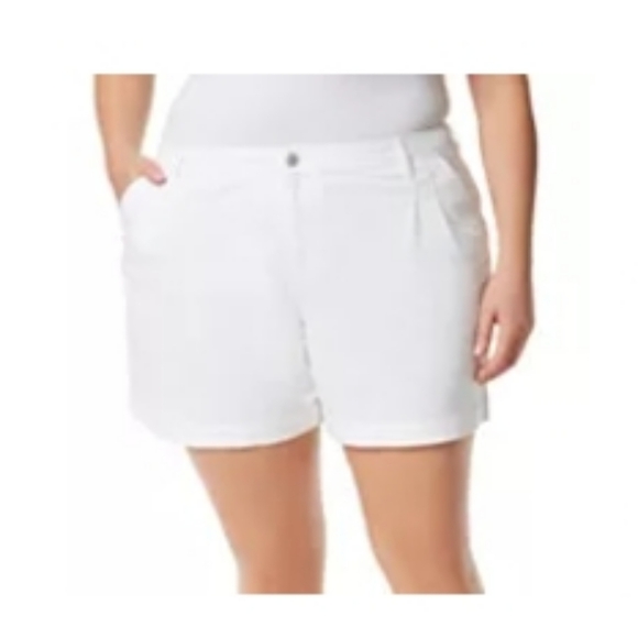 Gloria Vanderbilt Plus Size Pleated Shorts, Slimming - Picture 1 of 4